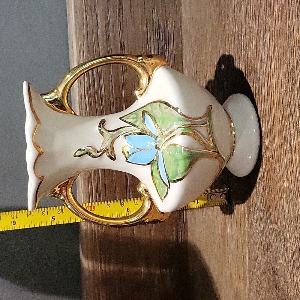 Vintage Hull Magnolia Vase, Hull Art, Flower Vase, Hand Painted